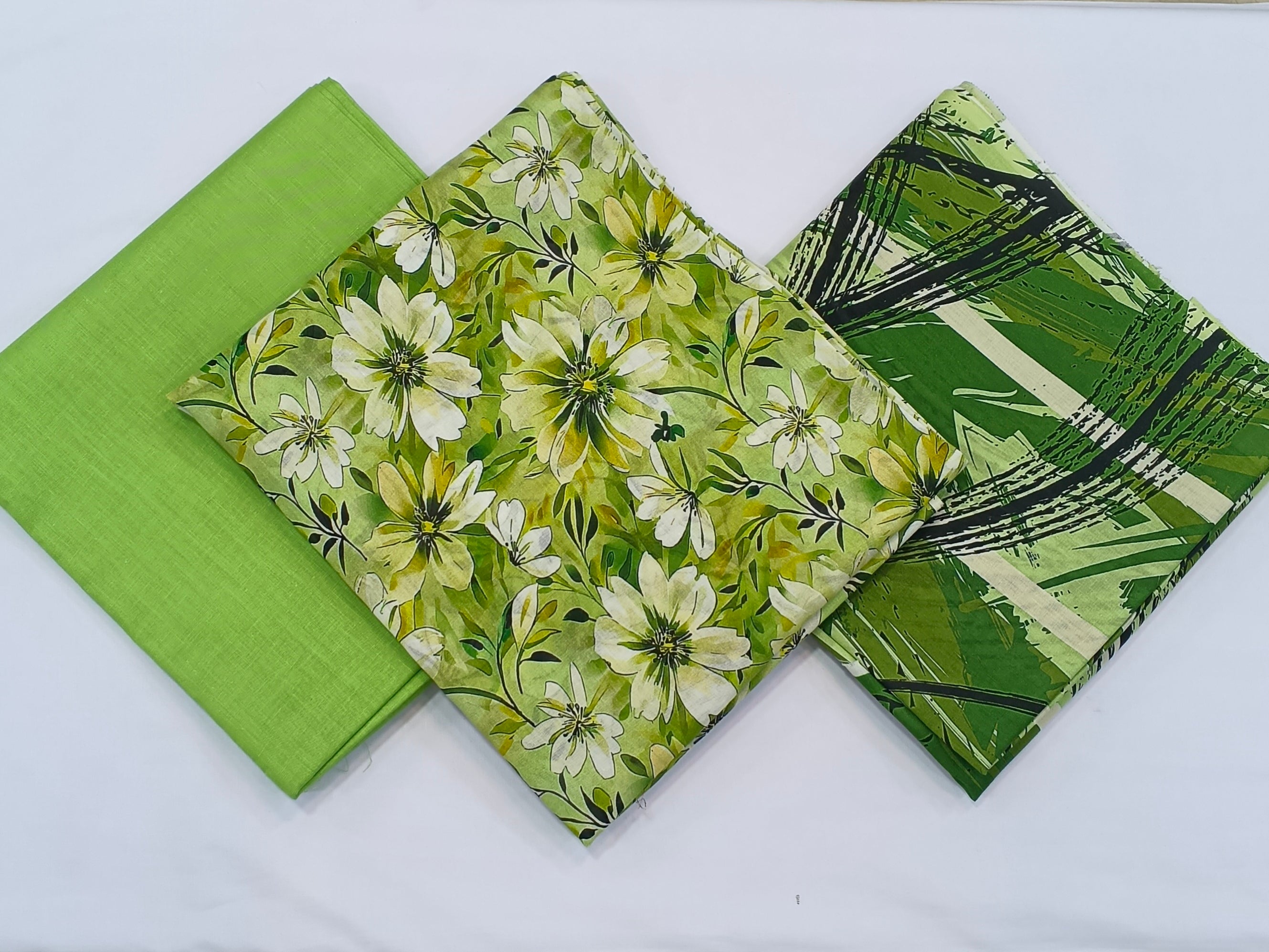 Premium Lawn 4 Piece Printed Suit
