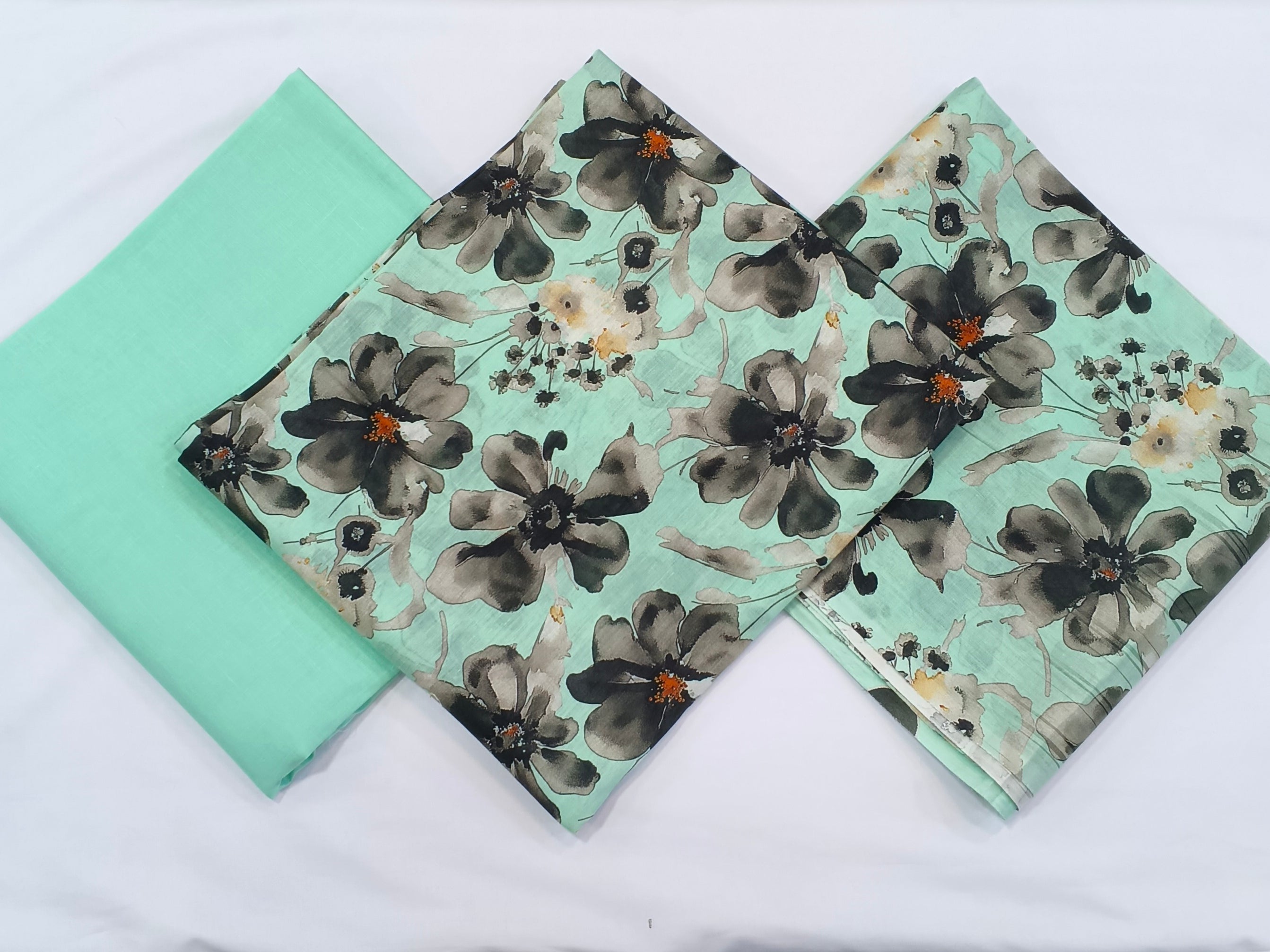 Premium Lawn 4 Piece Printed Suit